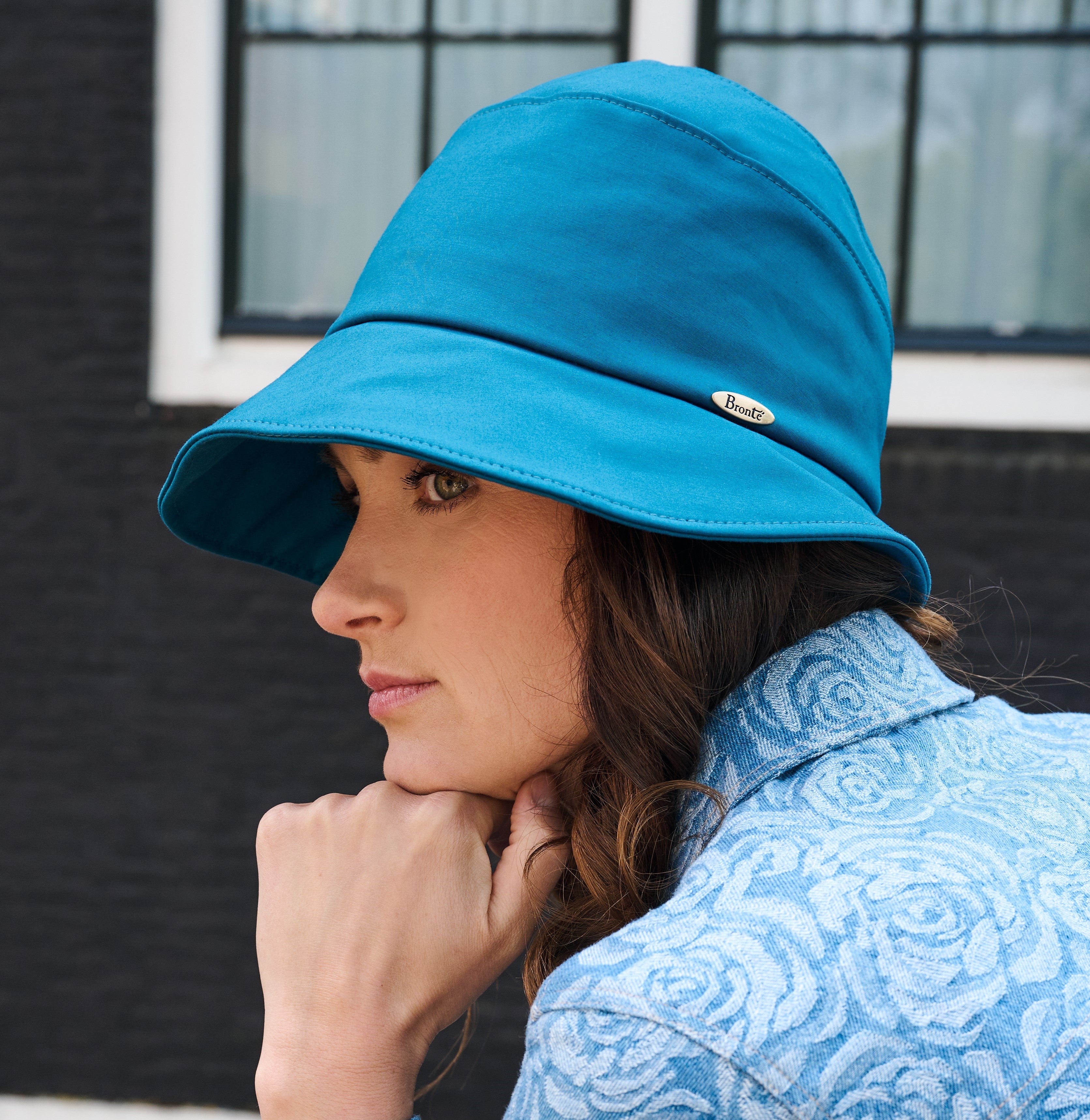 Pip -teal rain hat-light weight cloche hat, rollable – Bronteshop