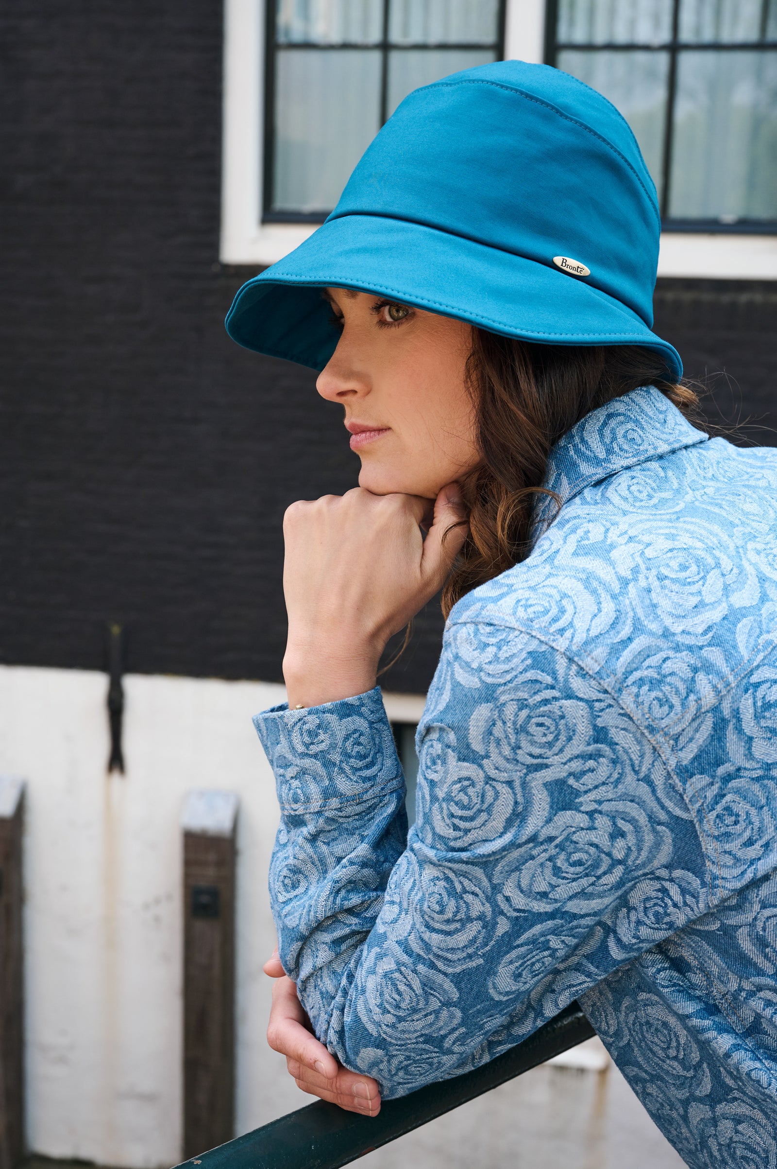 Pip -teal rain hat-light weight cloche hat, rollable – Bronteshop