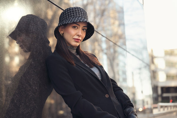 Bucket hat -  Amara - black - Silver - Linton Tweeds