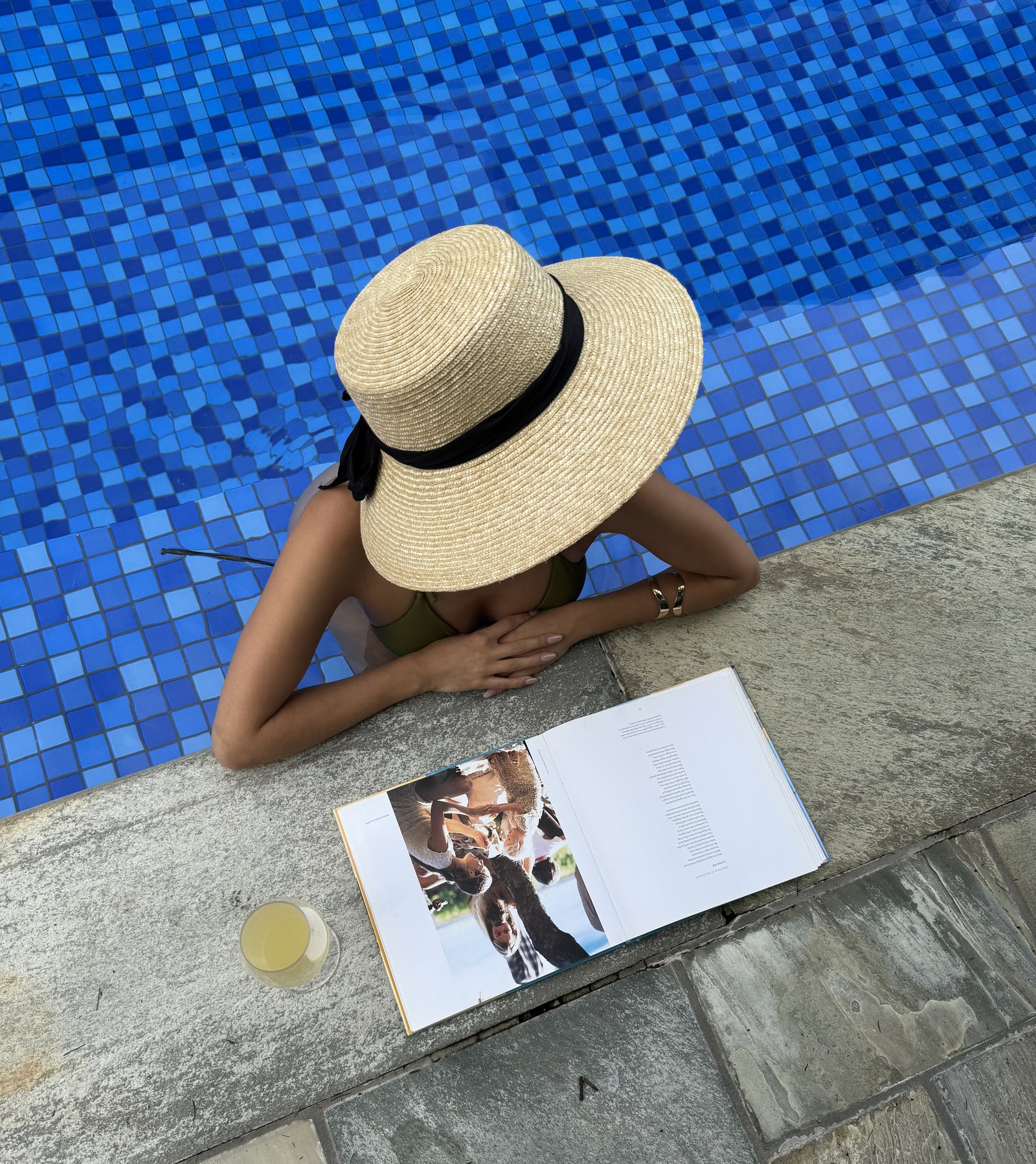 Vera,wide brim scarf hat, made of natural straw,SPF50 – Bronteshop