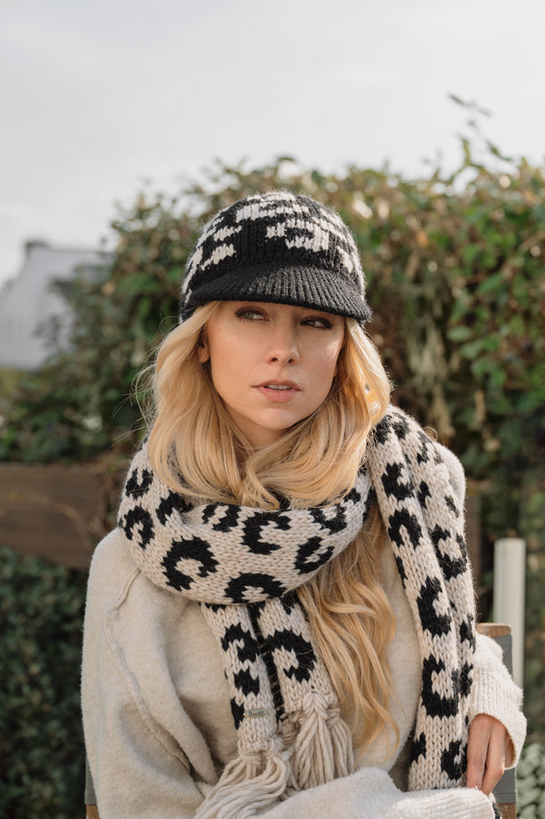 Cap - Selma - Black / Ivory