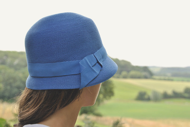 Pleun-cloche hat-small brim-straw-red packable-travel hat – Bronteshop
